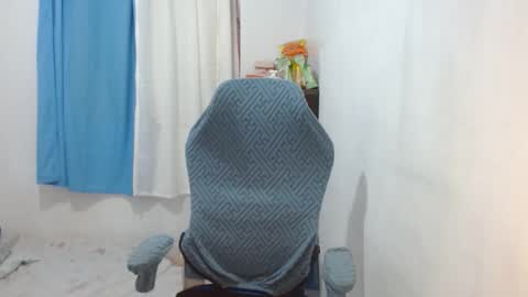 Snapshot of queenboba chatting on January 8, 2025, 7:34 pm queen online show from January 8, 2025, 7:34 pm