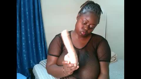 Snapshot of queenboobs254 chatting on June 6, 2026, 4:01 pm queenboobs254 online show from June 6, 2026, 4:01 pm
