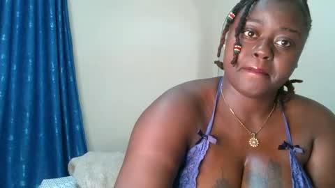 Snapshot of queenboobs254 chatting on July 3, 2026, 7:37 am queenboobs254 online show from July 3, 2026, 7:37 am