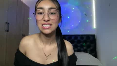 Snapshot of queenbyte_18 chatting on April 13, 2026, 2:39 am queenbyte_18 online show from April 13, 2026, 2:39 am