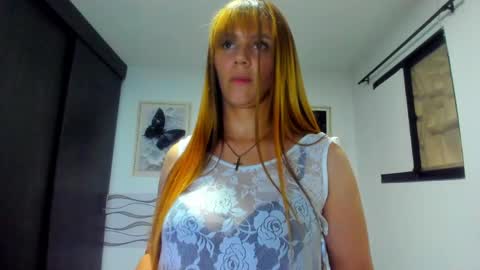 Snapshot of queenceleste69 chatting on May 6, 2026, 2:40 am Celeste online show from May 6, 2026, 2:40 am
