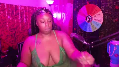Queen Cherise Roze online show from May 28, 2026, 5:10 pm