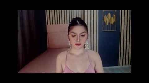 queenemeraldts online show from January 14, 2025, 2:29 am