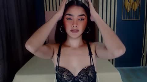 queenemeraldts online show from February 6, 2025, 5:35 am