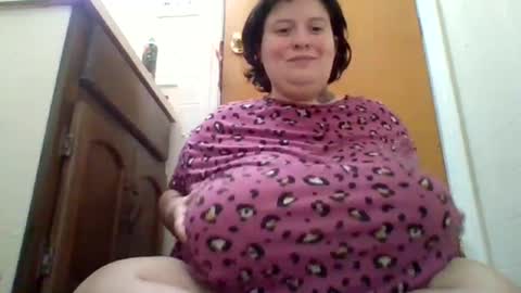 Snapshot of queenjezabel444 chatting on December 20, 2024, 6:19 am QueenJezabel online show from December 20, 2024, 6:19 am