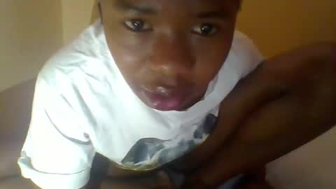 Snapshot of queenleona61 chatting on November 24, 2025, 5:29 am queenleona61 online show from November 24, 2025, 5:29 am