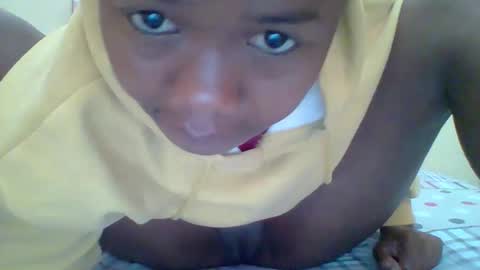 Snapshot of queenleona61 chatting on March 29, 2026, 6:46 am queenleona61 online show from March 29, 2026, 6:46 am