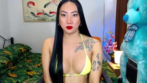 QUEEN online show from January 27, 2025, 12:43 am