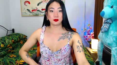 QUEEN online show from February 2, 2025, 10:24 am