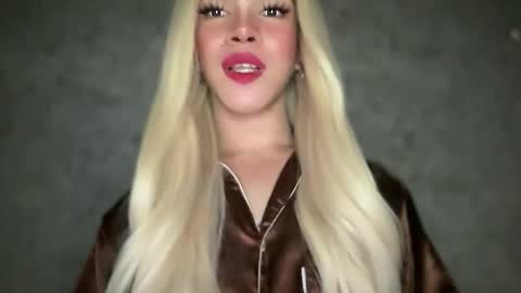 Snapshot of queenn_xxx chatting on February 12, 2026, 12:49 am QUEEN online show from February 12, 2026, 12:49 am