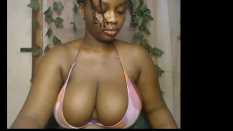 Zoey online show from March 29, 2026, 7:41 am