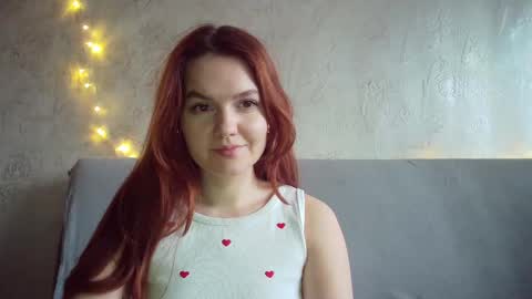 Snapshot of queenofmodels chatting on January 26, 2025, 12:01 pm QueenOfModels online show from January 26, 2025, 12:01 pm