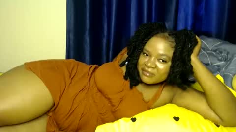 Snapshot of queenofsouls chatting on February 7, 2026, 5:33 am . online show from February 7, 2026, 5:33 am