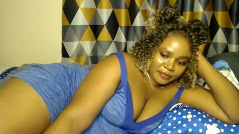 Snapshot of queenofsouls chatting on March 3, 2026, 4:46 pm . online show from March 3, 2026, 4:46 pm