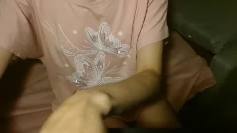 Snapshot of queenoftenderness chatting on November 28, 2025, 6:43 pm queenoftenderness online show from November 28, 2025, 6:43 pm