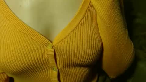 queenoftenderness online show from April 2, 2026, 7:22 pm