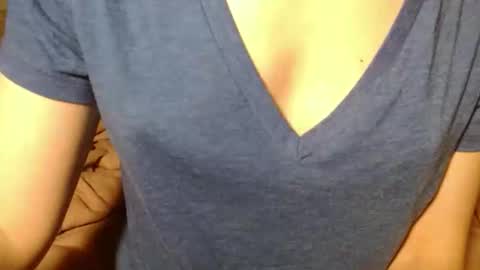 queenoftenderness online show from April 17, 2026, 6:55 pm