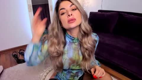 Queennofyuredreams online show from March 8, 2026, 10:02 pm