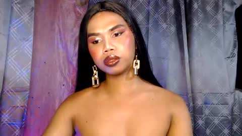 Snapshot of queenpinayebony_xx chatting on May 31, 2026, 1:29 pm queenpinayebony_xx online show from May 31, 2026, 1:29 pm