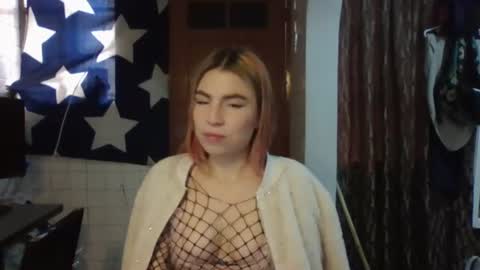 Queen Raven online show from July 8, 2026, 3:49 pm