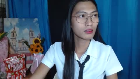 Snapshot of queensteffi chatting on December 22, 2024, 6:15 pm queensteffi online show from December 22, 2024, 6:15 pm
