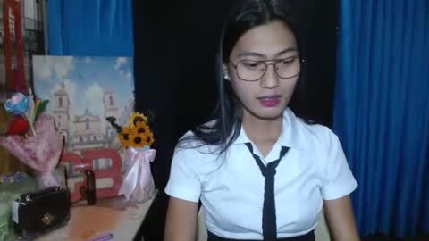 Snapshot of queensteffi chatting on January 4, 2025, 12:05 pm queensteffi online show from January 4, 2025, 12:05 pm