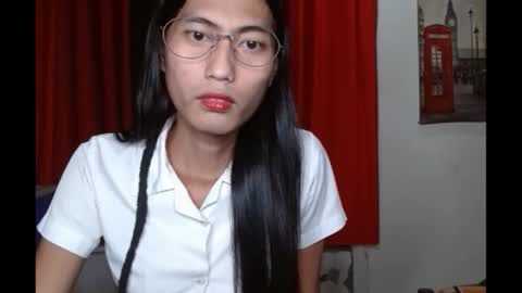 queensteffi online show from November 9, 2025, 7:01 pm
