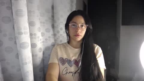Paola online show from May 11, 2026, 2:06 am