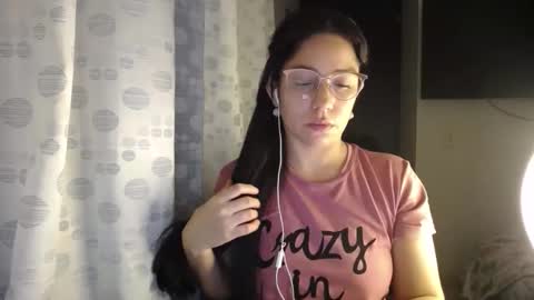 Paola online show from May 21, 2026, 3:13 am
