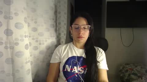 Paola online show from May 30, 2026, 3:25 am