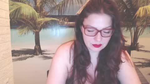 Snapshot of queenxnatasha chatting on May 2, 2026, 8:47 pm queenxnatasha online show from May 2, 2026, 8:47 pm