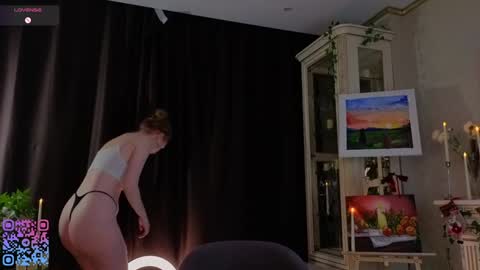 Snapshot of quennacindy chatting on December 20, 2025, 2:29 am Teri My favorite vibes 77 101 222 666 online show from December 20, 2025, 2:29 am