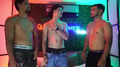 querhyussavagestuds online show from May 23, 2026, 9:30 pm