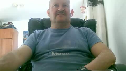 Snapshot of querubinrebelde chatting on February 4, 2026, 10:26 pm Don Ramon online show from February 4, 2026, 10:26 pm