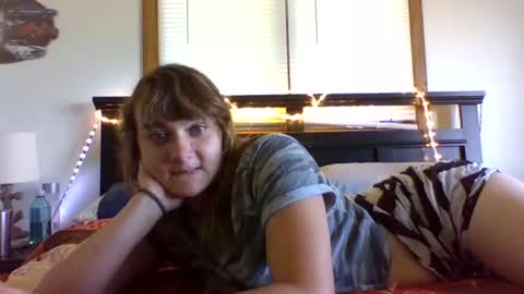 Snapshot of quicklikabunny chatting on June 16, 2026, 3:03 pm quicklikabunny online show from June 16, 2026, 3:03 pm