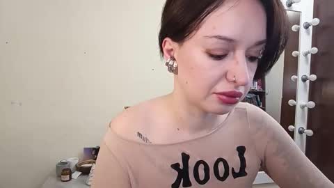 Snapshot of quiet_smile chatting on February 27, 2026, 10:37 am quiet_smile online show from February 27, 2026, 10:37 am