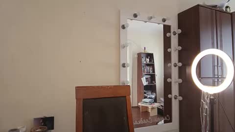 Snapshot of quiet_smile chatting on March 13, 2026, 11:06 am quiet_smile online show from March 13, 2026, 11:06 am