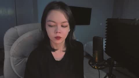 Snapshot of quietluxury chatting on March 4, 2026, 11:27 am quietluxury online show from March 4, 2026, 11:27 am