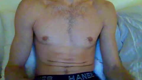 quiii1103 online show from December 14, 2025, 9:52 pm