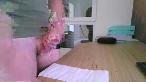 Snapshot of quik1234 chatting on March 7, 2025, 9:18 am quik1234 online show from March 7, 2025, 9:18 am