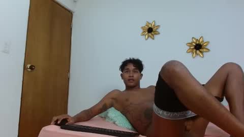 Snapshot of quike_2025 chatting on January 22, 2025, 11:43 pm quike_2025 online show from January 22, 2025, 11:43 pm