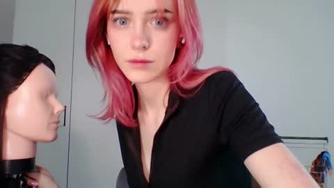 Lana Pollio online show from June 11, 2026, 3:21 pm