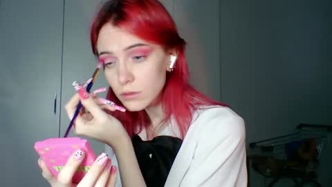 Lana Pollio online show from June 12, 2026, 3:11 pm