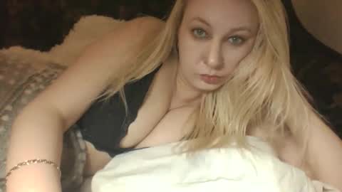 Snapshot of qwertyuio71919 chatting on February 23, 2026, 12:46 pm qwertyui online show from February 23, 2026, 12:46 pm