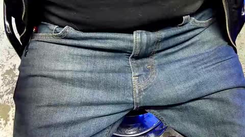 r2424 online show from September 30, 2025, 6:29 am