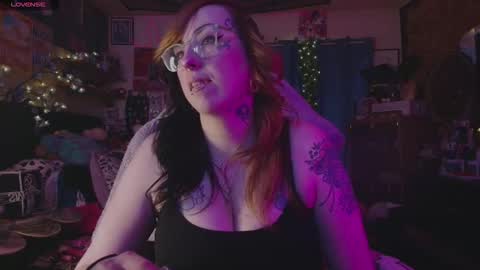 Snapshot of r2dho3 chatting on February 20, 2026, 11:27 pm Amy Wild online show from February 20, 2026, 11:27 pm