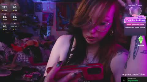 Snapshot of r2dho3 chatting on February 28, 2026, 12:44 am Amy Wild online show from February 28, 2026, 12:44 am