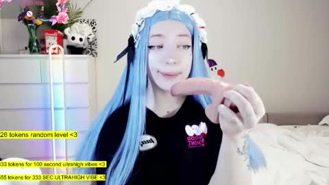 - online show from October 19, 2025, 5:24 pm