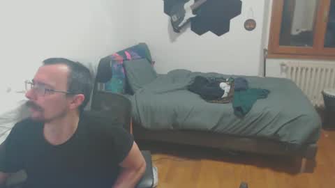 Snapshot of raccon68 chatting on December 30, 2024, 6:05 pm Raccoon68 online show from December 30, 2024, 6:05 pm