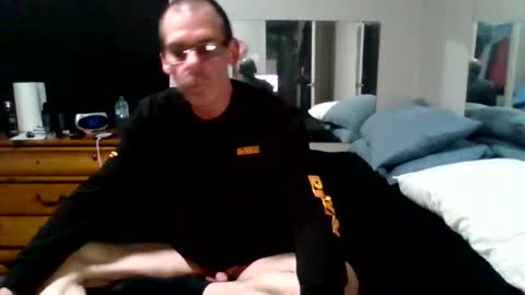 racefanjoe12 online show from April 12, 2026, 3:22 am